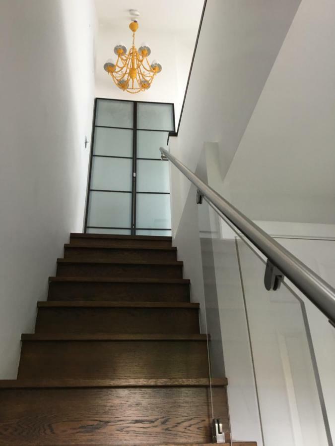 Dockside Villa Londra Exterior foto